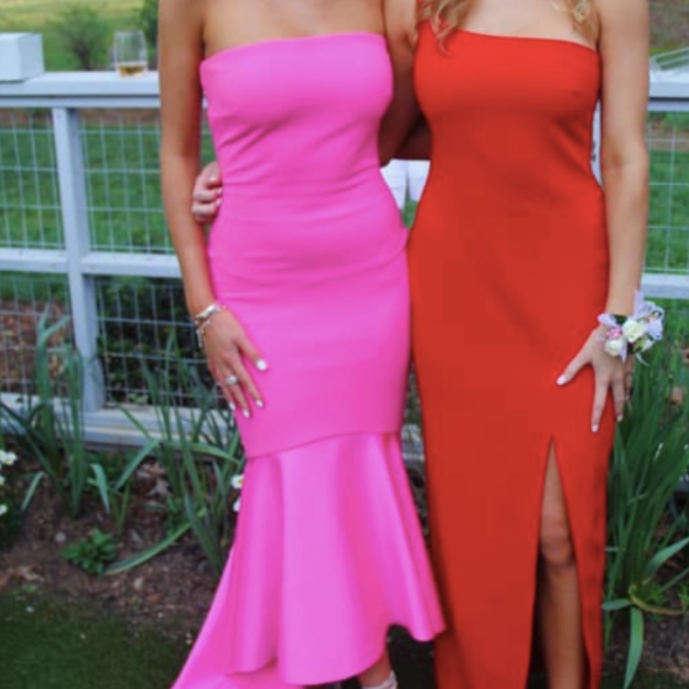 LONG/PROM dress